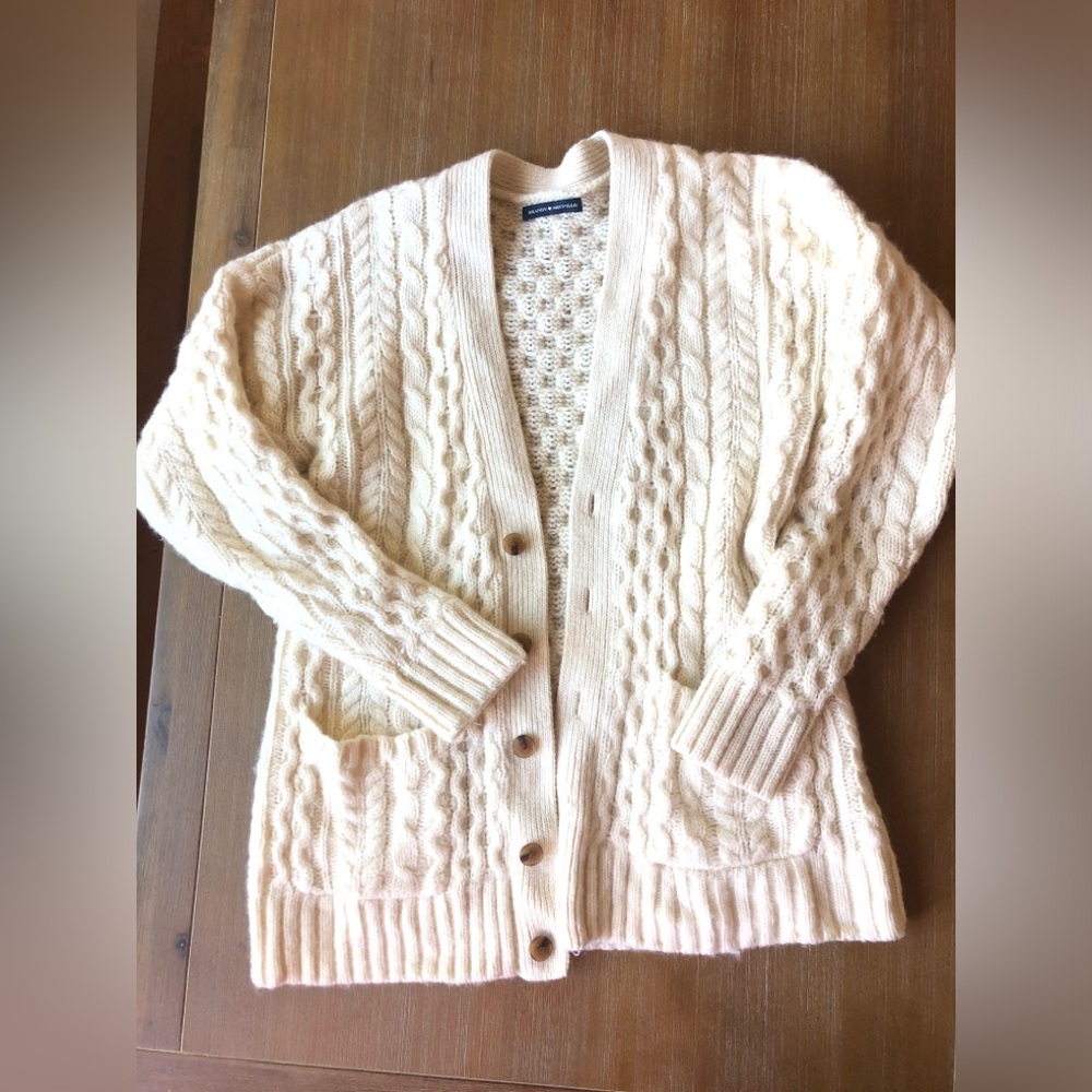 Brandy Melville Wool Cable Cardigan Size M/l
Grandma core